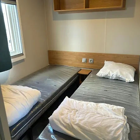 Mobile 6-8 Personnes La Carabasse A Camping